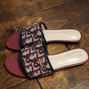 Fashion Women's Burgundy Slide Sandals